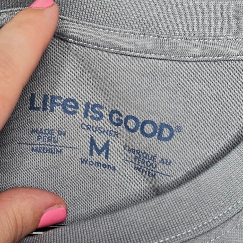 Life is Good crusher graphic tee muted green read more worry less bookish Size M - Picture 3 of 5